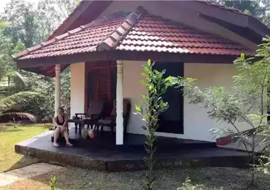 Turtles View Resort Tangalle Exterior foto